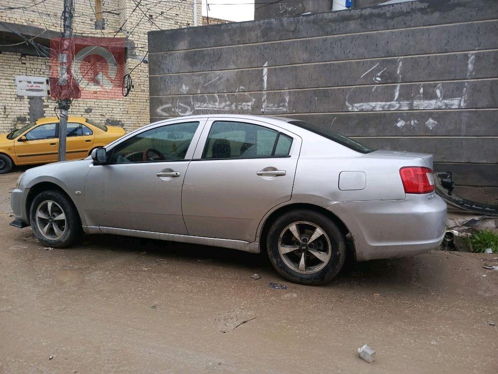 میتسوبیشی گلانت